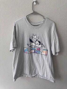 Nike LeBron James White Graphic Tee with Black Line Art